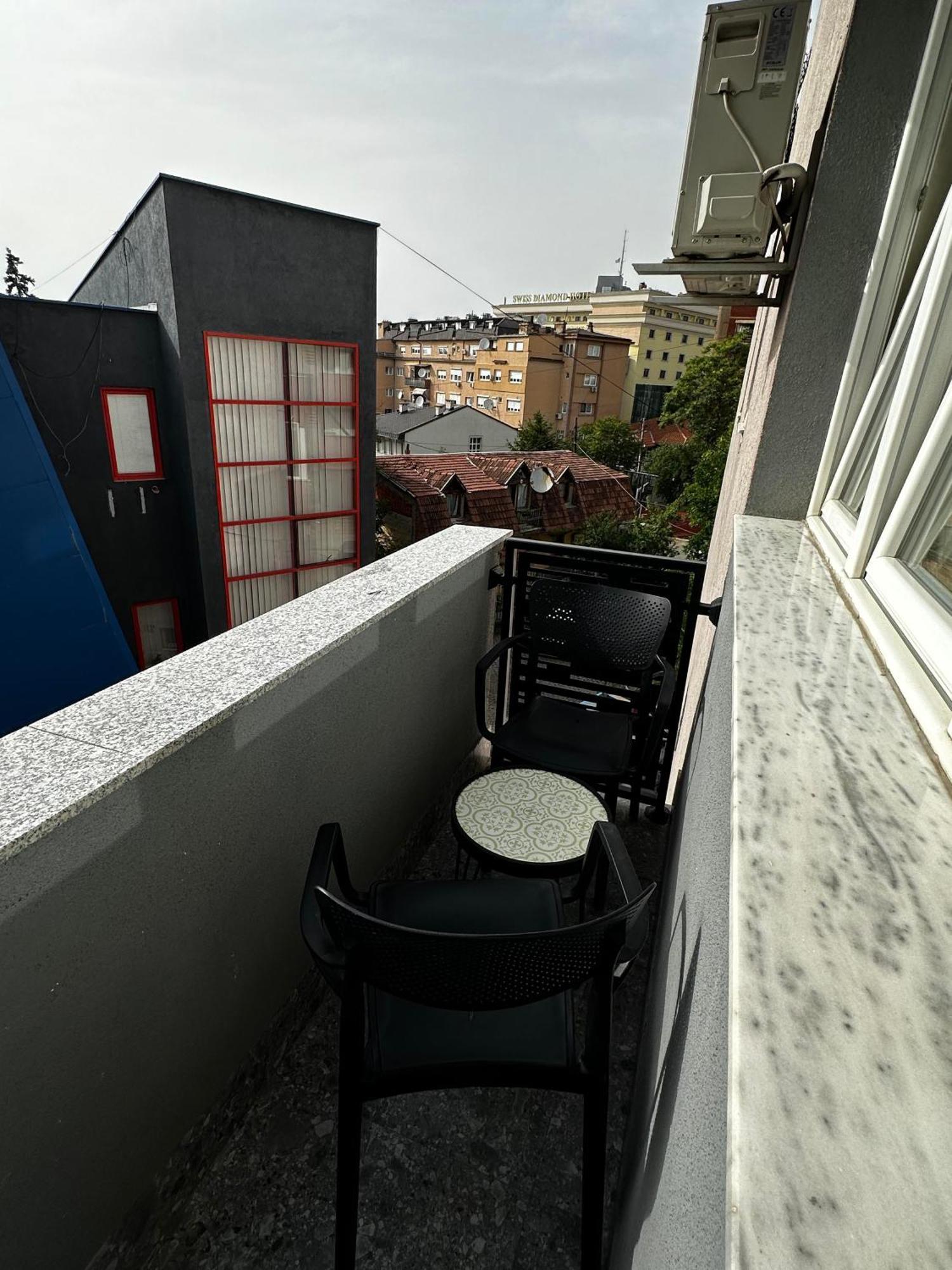 Zet Apartments - Bedroom & Bathroom Pristina Exterior foto