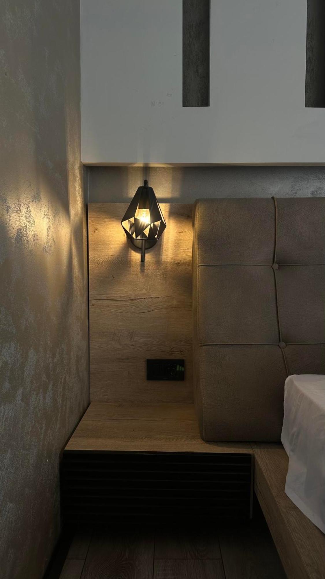 Zet Apartments - Bedroom & Bathroom Pristina Exterior foto